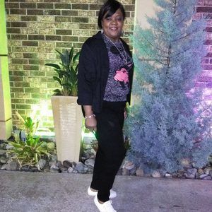 Meet your Posher, Enithe